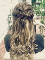 ルナアトリエ(runa atelier)&nbsp;ナチュラルハーフアップ