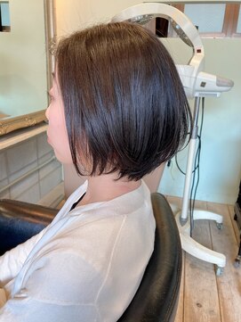 エイチヘア(h hair) 【hhair四条大宮】くびれショートボブ
