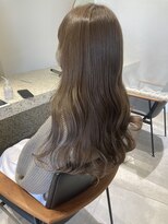 スリー(three.)&nbsp;【three】ミルクティーベージュ