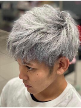 髪こうぼう メンズシルバーショート