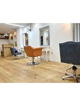 "上質なケア"がワンランク上の女性を創る。ベテランスタイリストによる丁寧なおもてなしで贅沢なひと時を♪