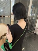 切りっぱなしボブ×アッシュブラック