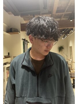 リフル 八王子(RIFULL) メンズパーマ ツイスパ 波巻き フェード