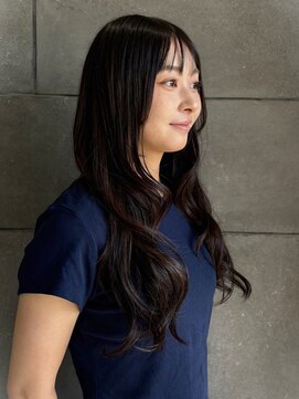 ディスコネクト(DISCO-N-NECT) 顔周りカット 巻き髪ロング 髪質改善トリートメント 20代 艶髪