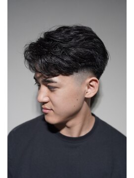 ヘアカフェ ブーン(Hair Cafe Boon) 大人の色気を引き出すフェザーパーマ