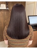零秒女髪 千里丘店&nbsp;上品な艶髪で魅せる美髪セミロングストレート髪質改善艶感