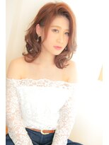 プロム(Prom)&nbsp;少しおフェロな鎖骨ミディ