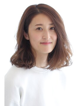 ニーノ(nino) ミディアムスタイル