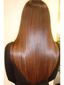 マッコロ ヘアーアンドリラクゼーション(Maccoro hair&relaxation) 髪質改善/縮毛矯正/白髪染め/白髪ぼかし/美髪/艶髪/守口/大日