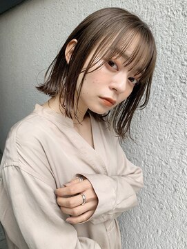 エムクランメイクス 原宿 表参道(m.clan MAKE'S) 切りっぱなしボブ ブリーチなし 透明感カラー エアリーミディ