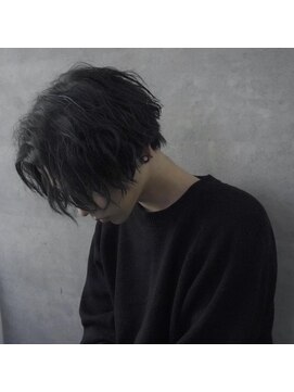 シン(syn) ツイストスパイラル　センターパート