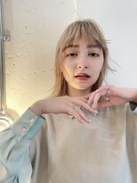 カゼ ダイカンヤマ Kaze DAIKANYAMA&nbsp;ホワイトフェザーウルフ