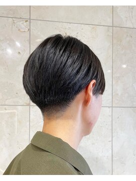 ヘアーサロン タカヒロ(Hair Salon TAKAHIRO) ダウンパーマ　マッシュスタイル　センターパート