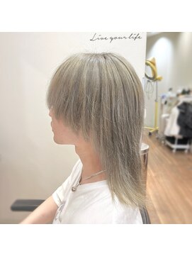 エミュ(emu) ホワイトベージュカラー