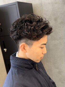 スイッチ(men's SWITCH) 骨格矯正+宮城リョータ風パーマ(プードル)