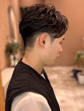 ガーデンヨコハマエスト(GARDEN YOKOHAMA est) ツーブロック 大人 パーマ ショート