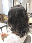 低温デジタルパーマで作るミディアムレイヤーパーマスタイル