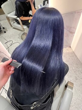 ジーナ 札幌(Zina) 髪質改善＊ネイビーブルー＊ワンカールロング＊美髪