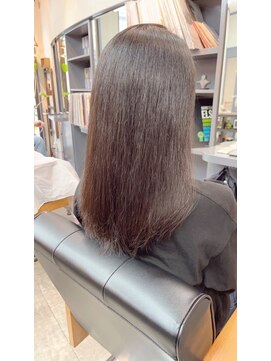オト(oto) 自然なまとまりが魅力 ストレートヘアロング 髪質改善