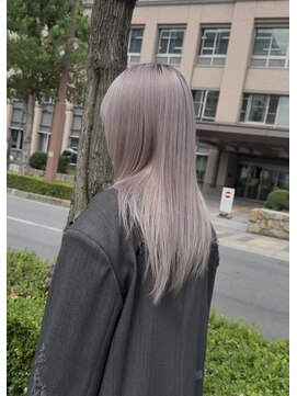 サイ(sai) 前髪/アンブレラカラー/こなれミディ/イメチェン/ウェーブパーマ