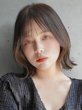 カライングドゥ(ing deux)&nbsp;大人可愛い20代30代40代黒髪前下がりひし形小顔ボブ
