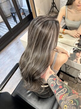 ブレンド 渋谷(BLend) レイヤーカット、ハイライト