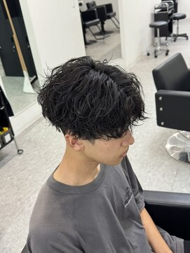 ブライト(BRIGHT) シャドウパーマセンターパート