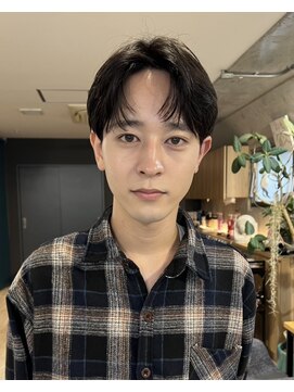 マノハル(MANOHARU) ナチュラルストレート/センターパート