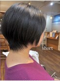 ショートボブ