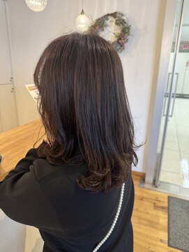 ルッツ(Lutz. hair design) 1/16 ふんわりレイヤーカット《後藤美樹》