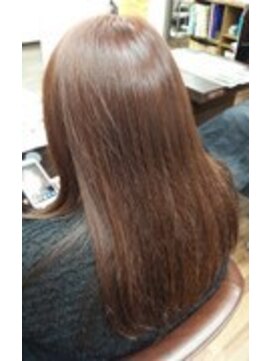 グリーンルーム(green room) ★日差しに映えるこのカラー★