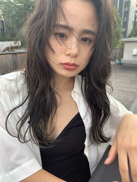 ソルトウォーター(SALT WATER) SUSAKI外国人風センターパートグレージュロブ