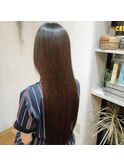 ツヤ髪ストレートヘア