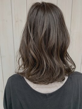 リノ(un Lino) フォギーベージュ