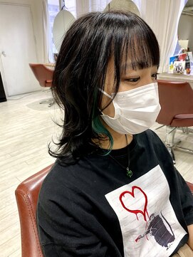 ビードロ 吉祥寺店(vi dro) 【お客様スタイル】ウルフカット×インナーグリーン