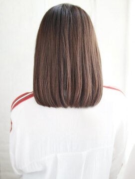 ウル 吉祥寺(ulu) ツヤ感ナチュラルストレート