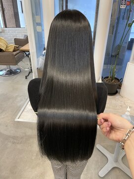 ラ ヴィ ベル(La vie Belle) ☆髪質改善シルクカラー☆ブルーブラックカラー