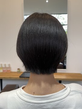 ミアヴィア(MiaVia) 小顔ショート