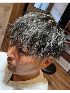 レオン(LEON) ツイスト　ツイスパ　ハイライト