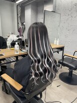 ヘアスタジオワン 藤沢店(HAIR STUDIO ONE) 黒髪ホワイトピンクメッシュ