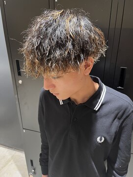 エイト 難波店(EIGHT namba) ハイライト ツイスパ【店長 山本】