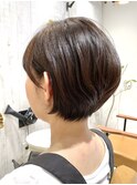 柔らかい動きのショートボブ
