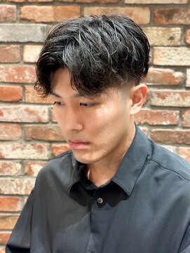 ヒロギンザバーバーショップ 丸の内店(HIRO GINZA BARBER SHOP) ショートセンターパート