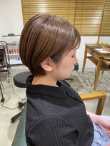 ツクル(TSUKURU) 髪質改善まとまるツヤ髪ショート毛流れ暖色ブラウンアッシュ小顔