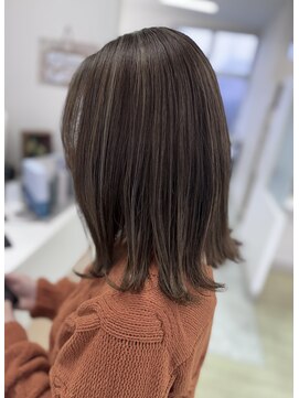 ピカソ こあら店 ミントグレージュ