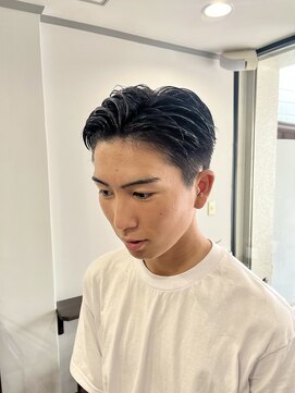 アンダーバーホワイト 広島 並木店(_WHITE) オールバック