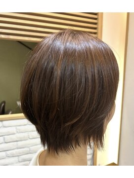 ヘアー グリーン(hair green) ショート若見えスタイル/50代髪型ショート/レイヤーショート