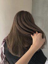 ローエ バイ デコ(Rohe by DECO)&nbsp;【MAO】ミディアム/透明感カラー/ブリーチ