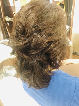 ヘアメイク ポルテ(HAIR MAKE PORTE) ふんわりハイレイヤー