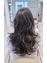 レミエ ダイカンヤマ(lemiie) しっかりレイヤーの柔らかいウルフカット